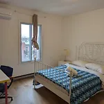 Harmony Room Near Metro Monk Station With Self Check-In