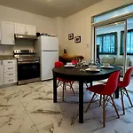Private Bedroom #3 - Cremazie