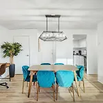 One Bedroom Oasis Steps Away From Mount Royal