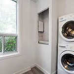 1 Bedroom Apartment With 2 Bed Near St-Lawrence River-1011