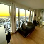 Spectacular Skyline Views - Downtown Montreal - Luxury Condo & Penthouse