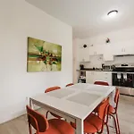 Casamaia - Charming Duplex By The Canal Lachine