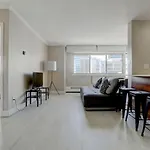 Cool 1-Bedroom Apartment Zm2