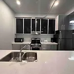 Central 1Bdr Apartment On Bishop Central Mtl Zx6