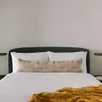 Sonder By Marriott Bonvoy Lambert Apartments Old Montreal