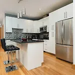 Amazing 3Br Apartment On Le Plateau Mont-Royal