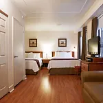 Hotel St-Denis