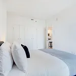 Le Shaughn Apartments