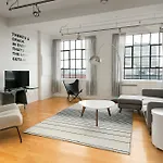 Spacious 5Br In Central Plateau By Sonder