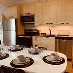 Apartments Near Montreal\'S Metro Frontenac