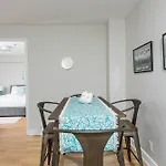 Chic 1Br In Milton Park By Sonder