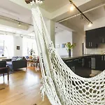 Industrial 5Br In Plateau By Sonder
