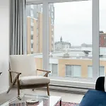 Sleek 1Br In Quartier Des Spectacles By Sonder