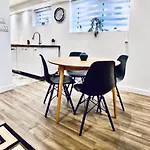 Cosy Apartment At Bossuet Road