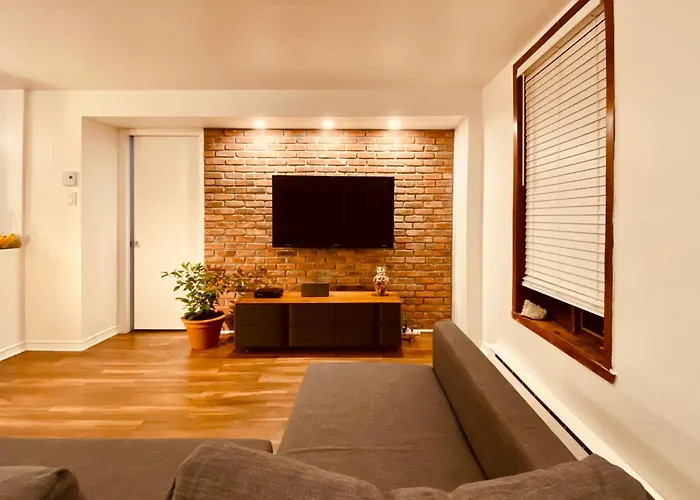Lovely 2-Bedroom Apt At The Heart Of Le-Plateau