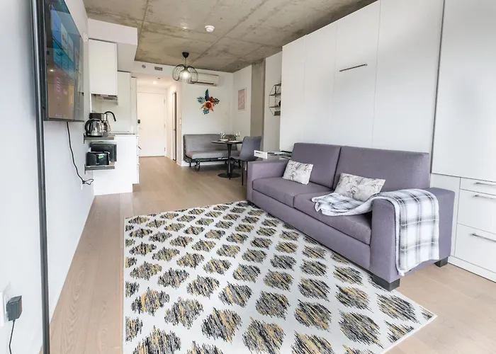 Luxurious Condo Downtown