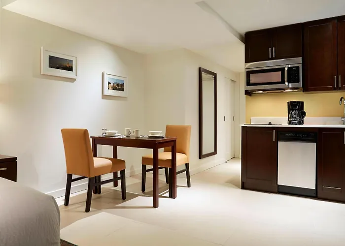 Residence Inn By Marriott Montreal Downtown