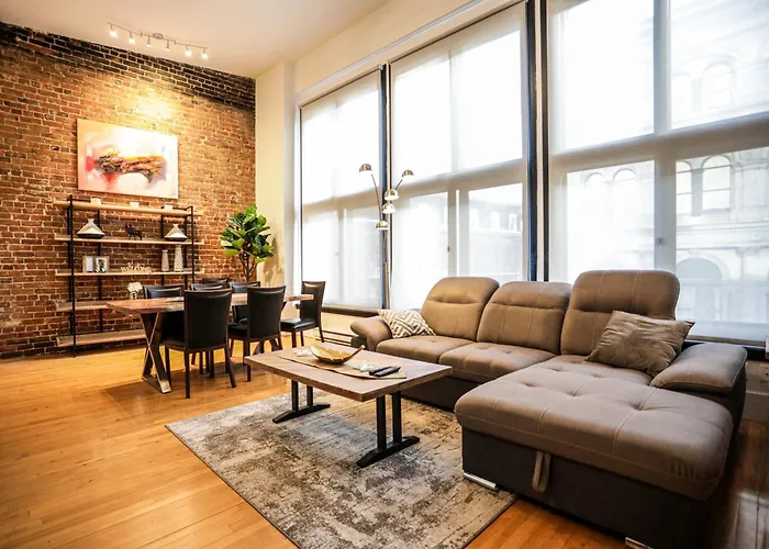 Elegant 1-Bedroom Apartment In Old Port- 301