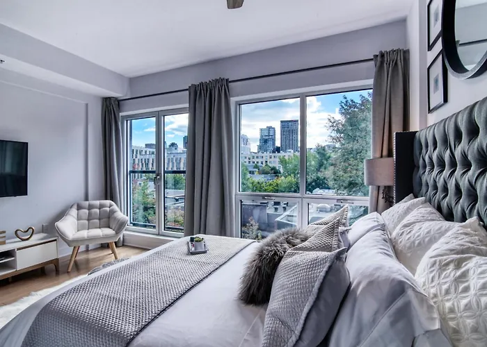 New Loft Views Free Parking