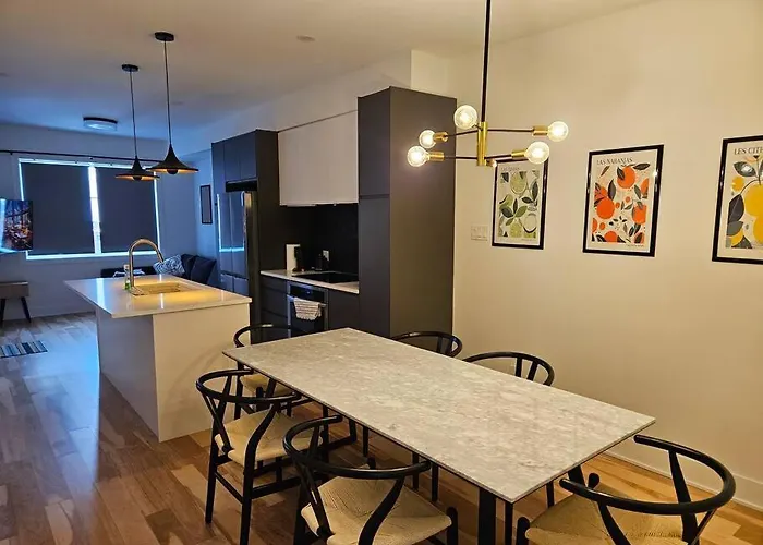 Chic 2 Bedroom Apt