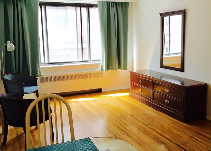 Stylish Montreal Apartment Comfortable Stay In The Golden Square Mile