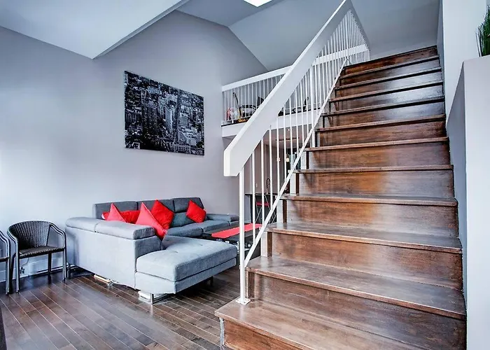 Cozy Condo In Downtown Montreal