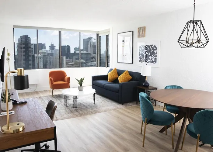 One Bedroom Oasis Steps Away From Mount Royal