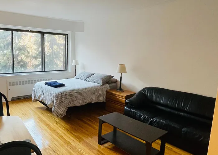 Stylish Montreal Apartment Comfortable Stay In The Golden Square Mile