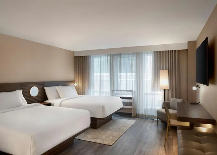 Ac Hotel By Marriott Old Montreal