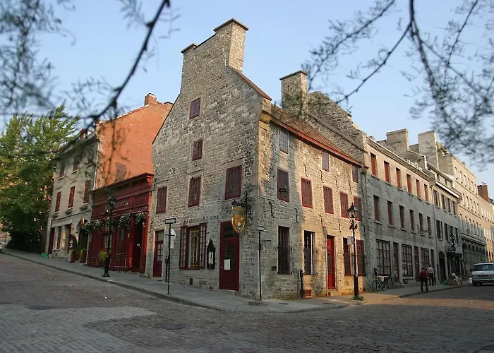 Hotel Pierre Du Calvet
