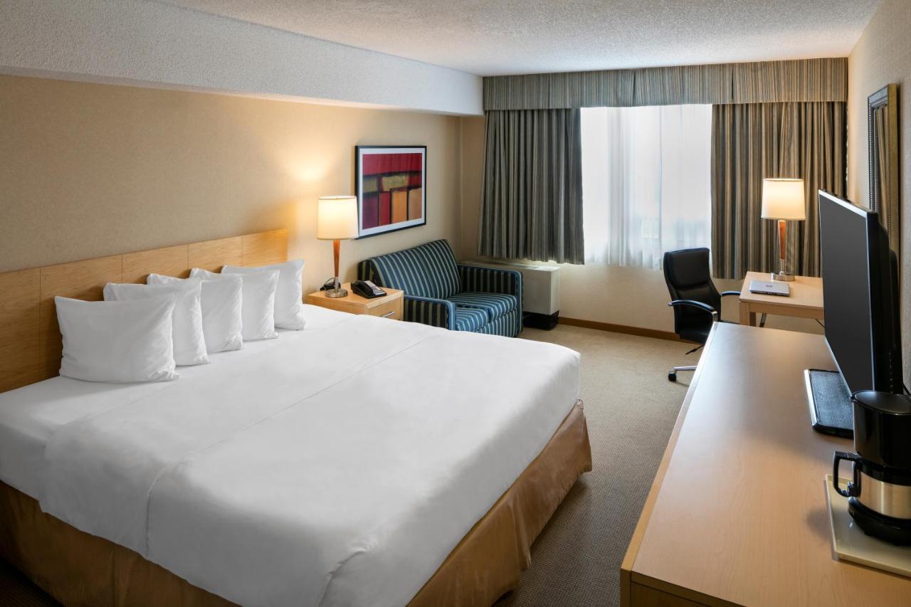 Quality And East Hotel