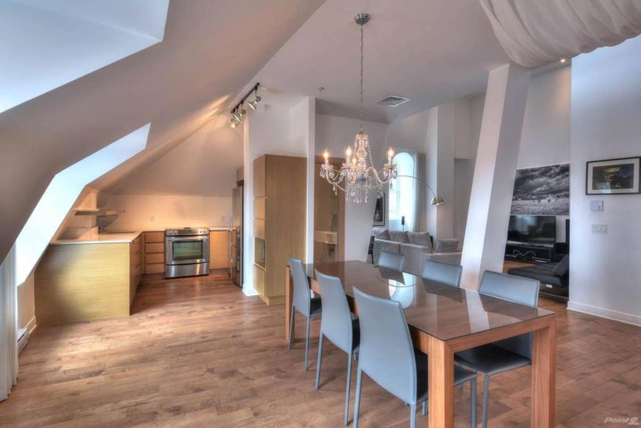 Stella Stays Stunning & Modern 2 Floor Penthouse Old Mtl Apartment Montreal