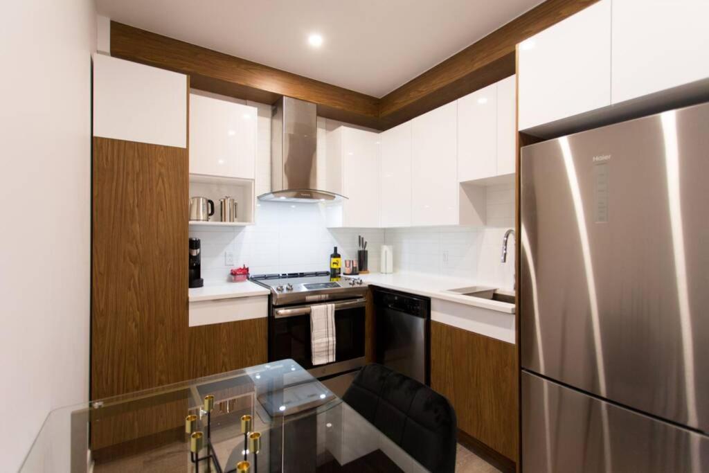 Apartment Live Like A Local In Superb Loft By Den Montreal
