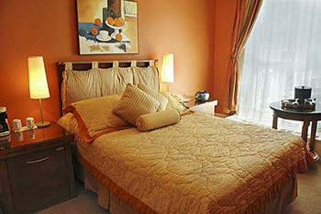 Hotel Chateau Versailles Montreal