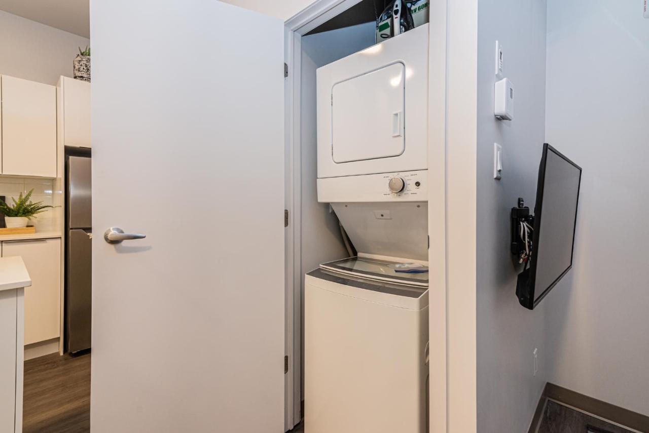 Apartment New Urban And Well Located 1 Bedroom By Den *