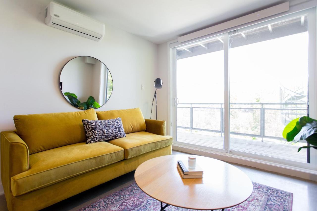 Huge & Swanky By Atwater Market By Den Stays * Montreal