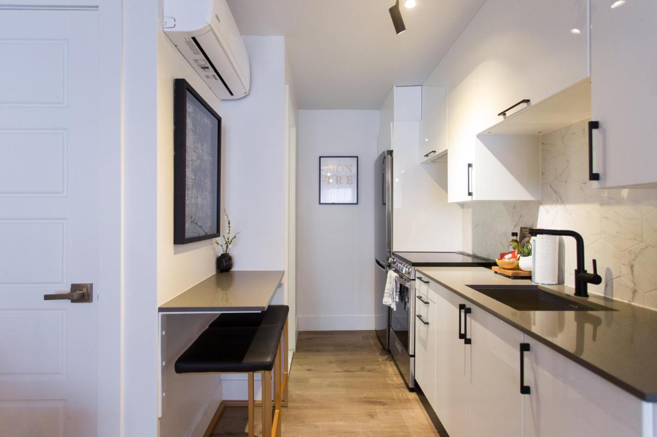 Fun & Funky Little Italy With Full Kitchen By Den * Montreal