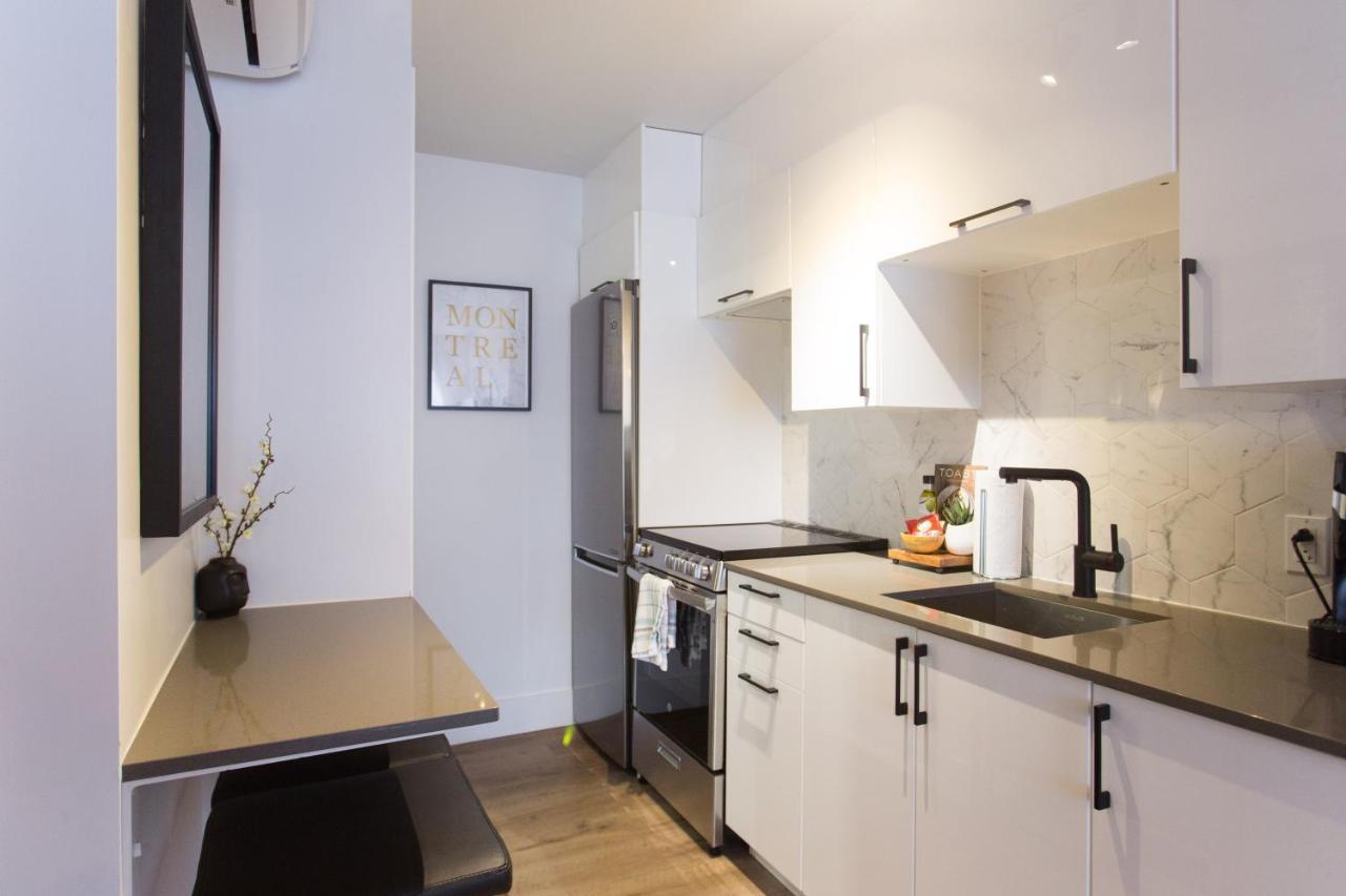 Fun & Funky Little Italy With Full Kitchen By Den Apartment