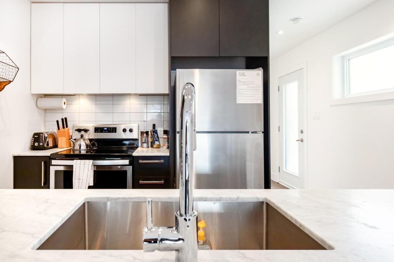 Hip, Stylish In Little Italy By Den Apartment