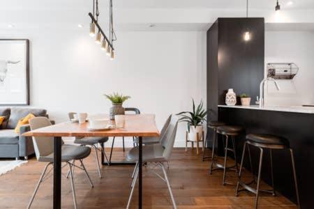 Hip, Stylish In Little Italy By Den * Montreal