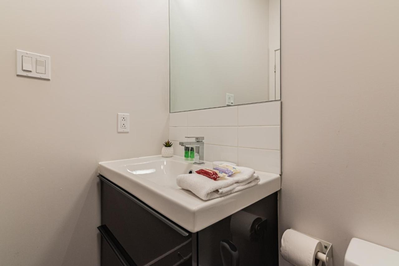 Apartment 2 Bedroom Luxury In The Mile End By Den *
