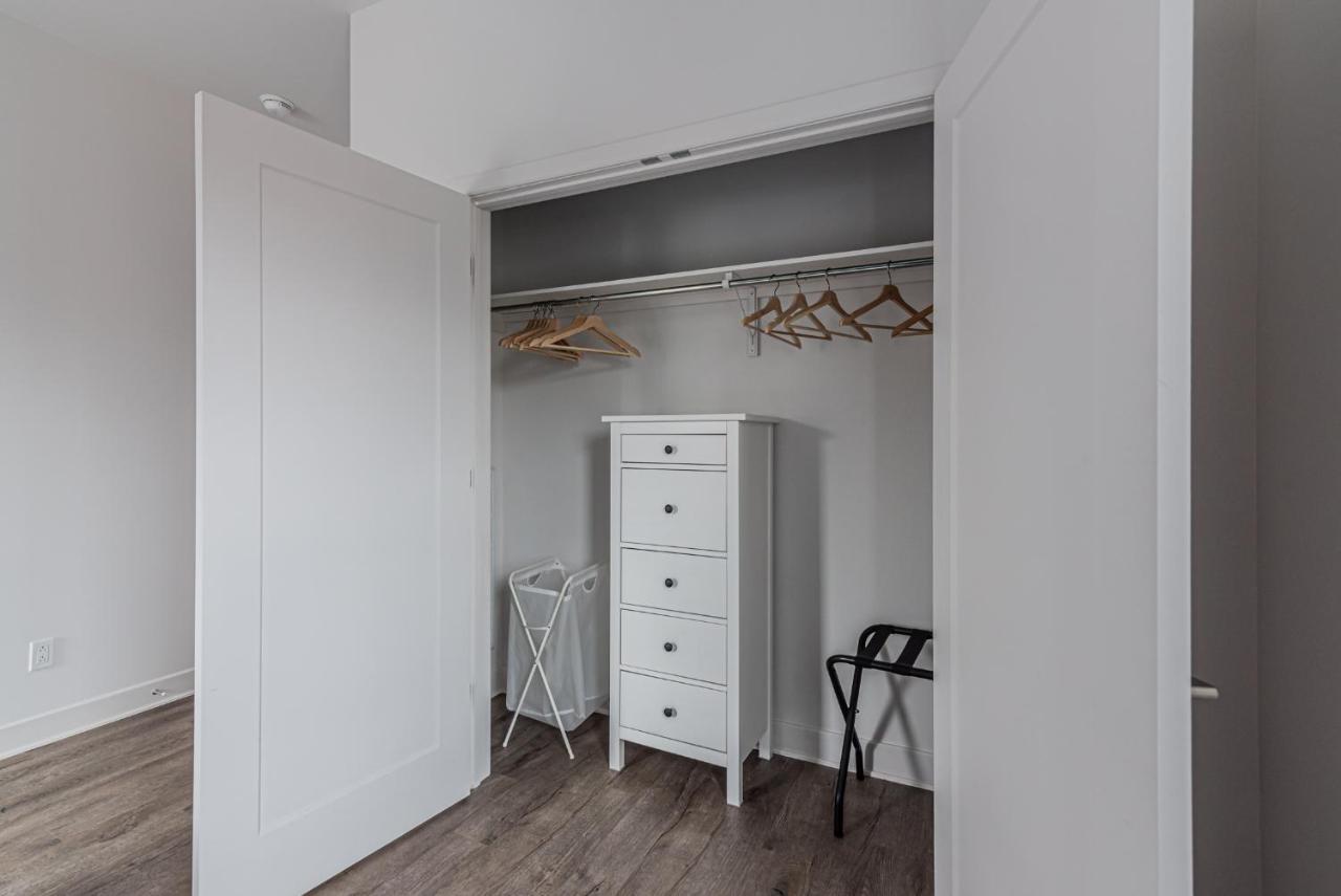 2 Bedroom Luxury In The Mile End By Den