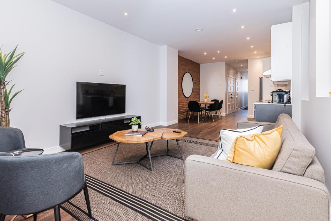 Apartment Vast And Perfectly Located 3 Bedroom Flat By Denstays