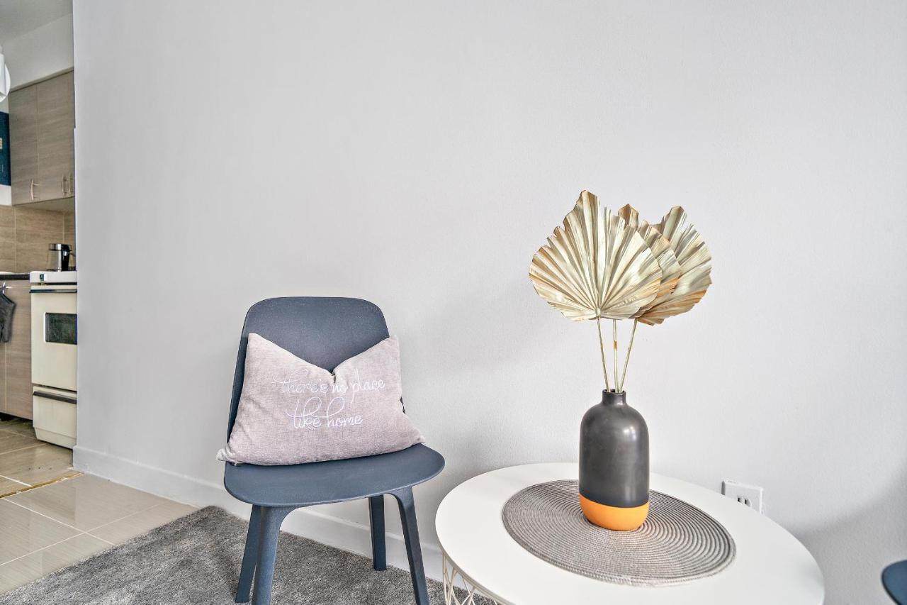 Apartment Hutchison By Restavio *
