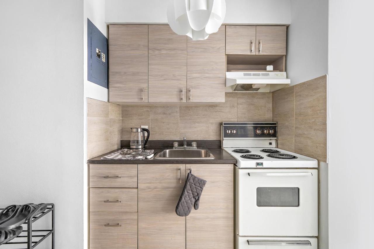 Apartment Hutchison By Restavio Montreal