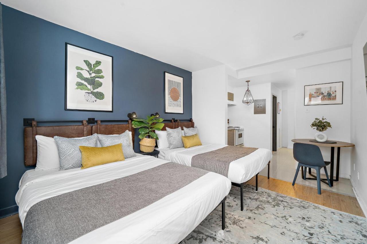Hutchison By Restavio Apartment