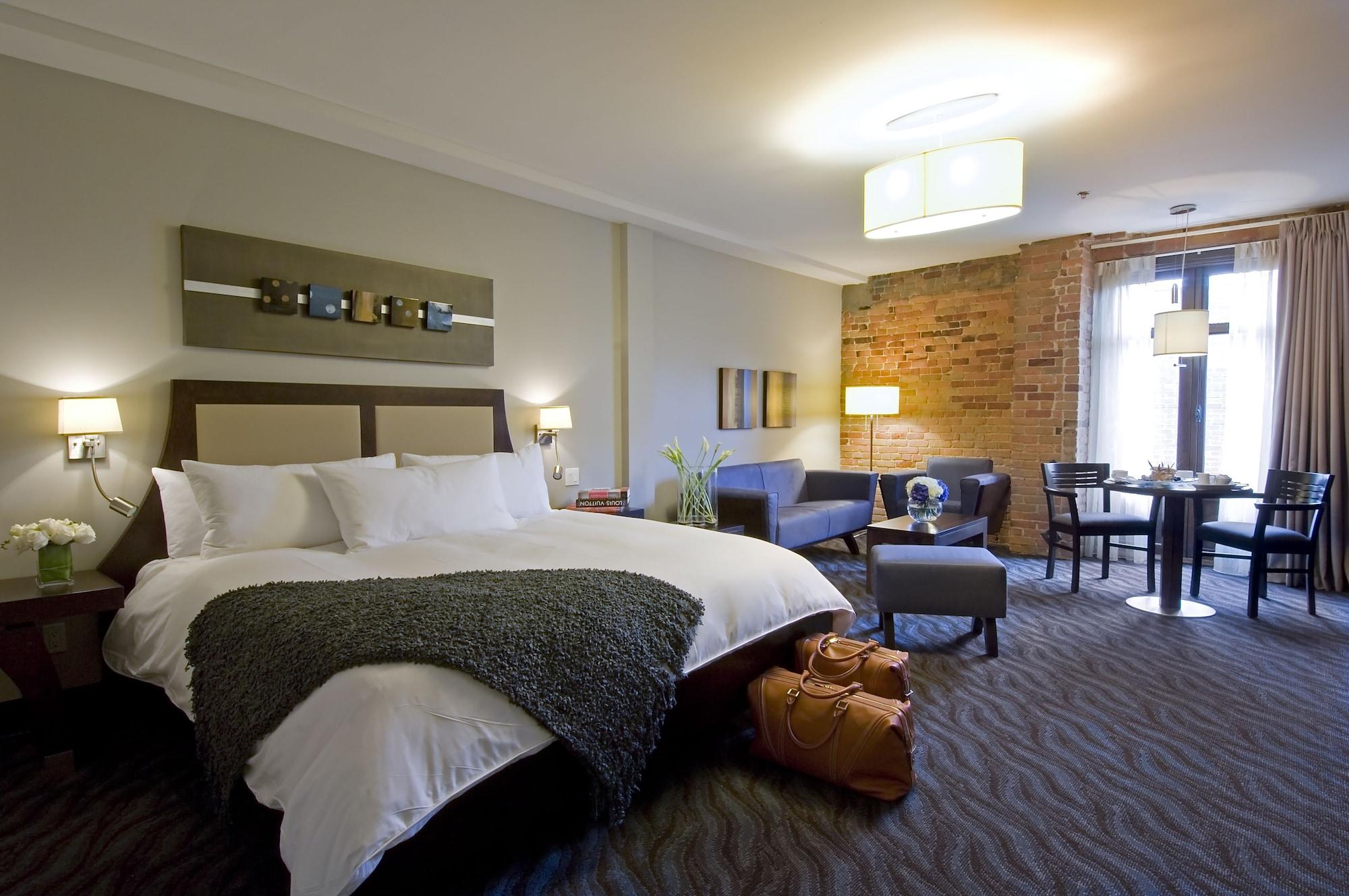 Nelligan Hotel 4*
