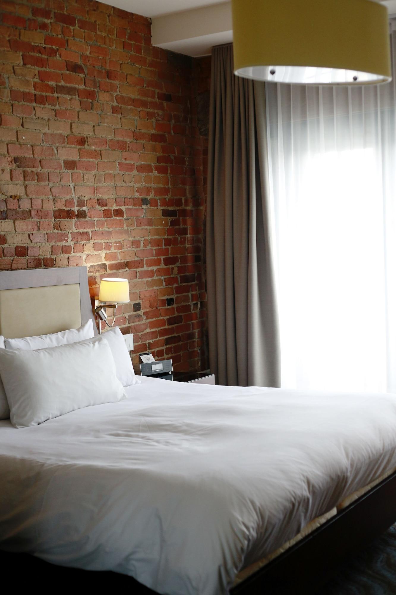Nelligan Hotel 4*