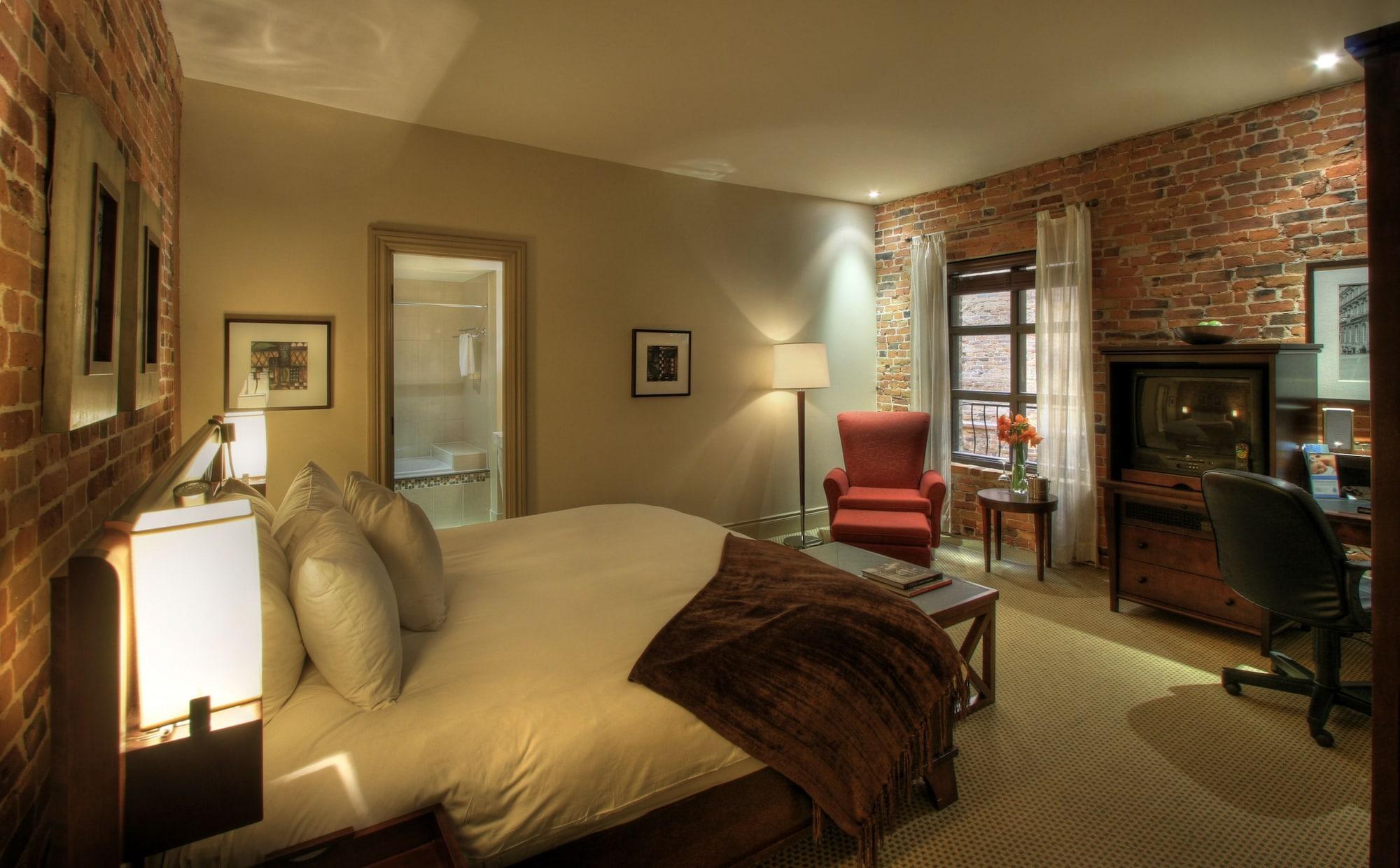 Hotel Nelligan 4*