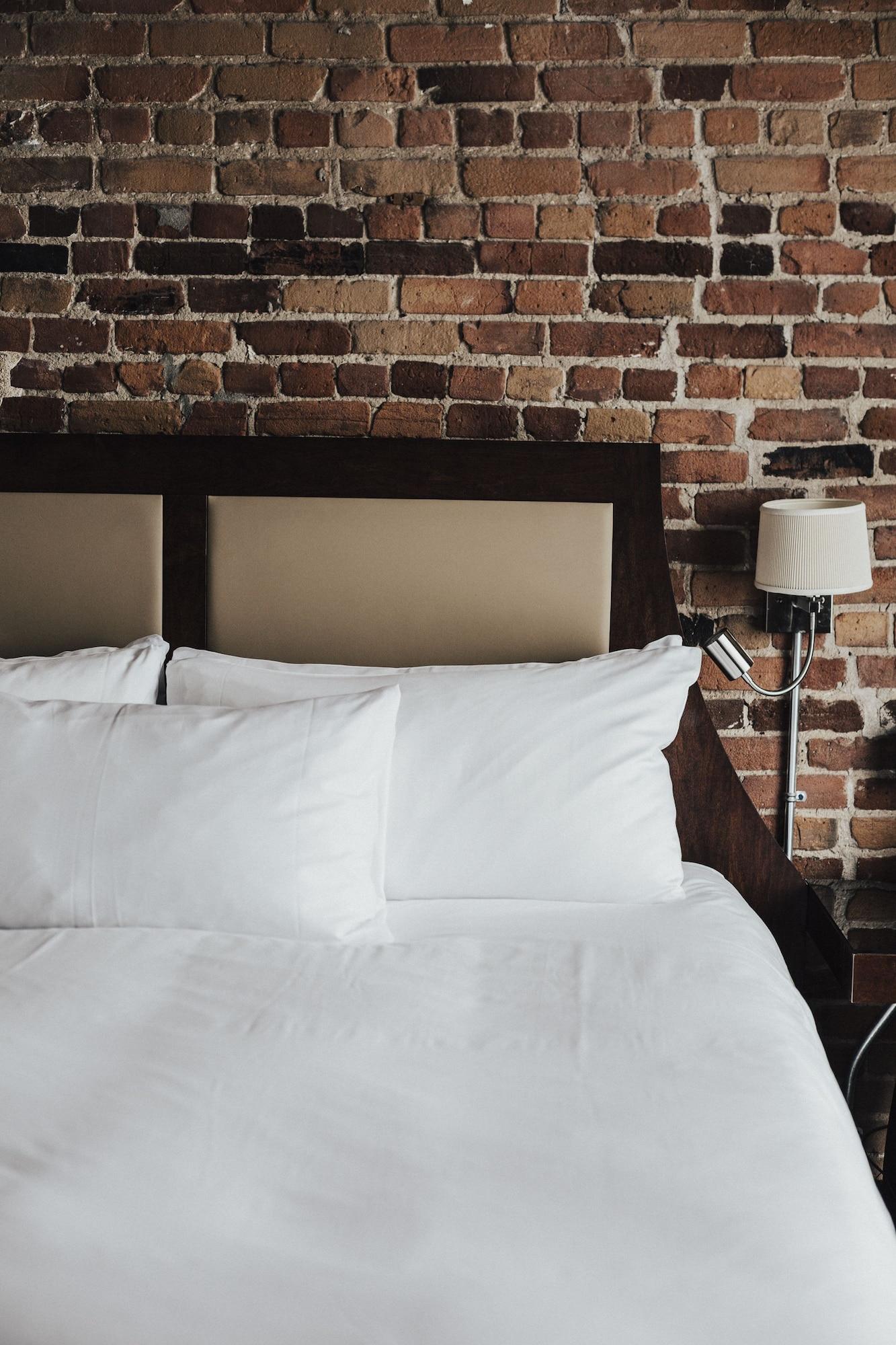 Hotel Nelligan 4*